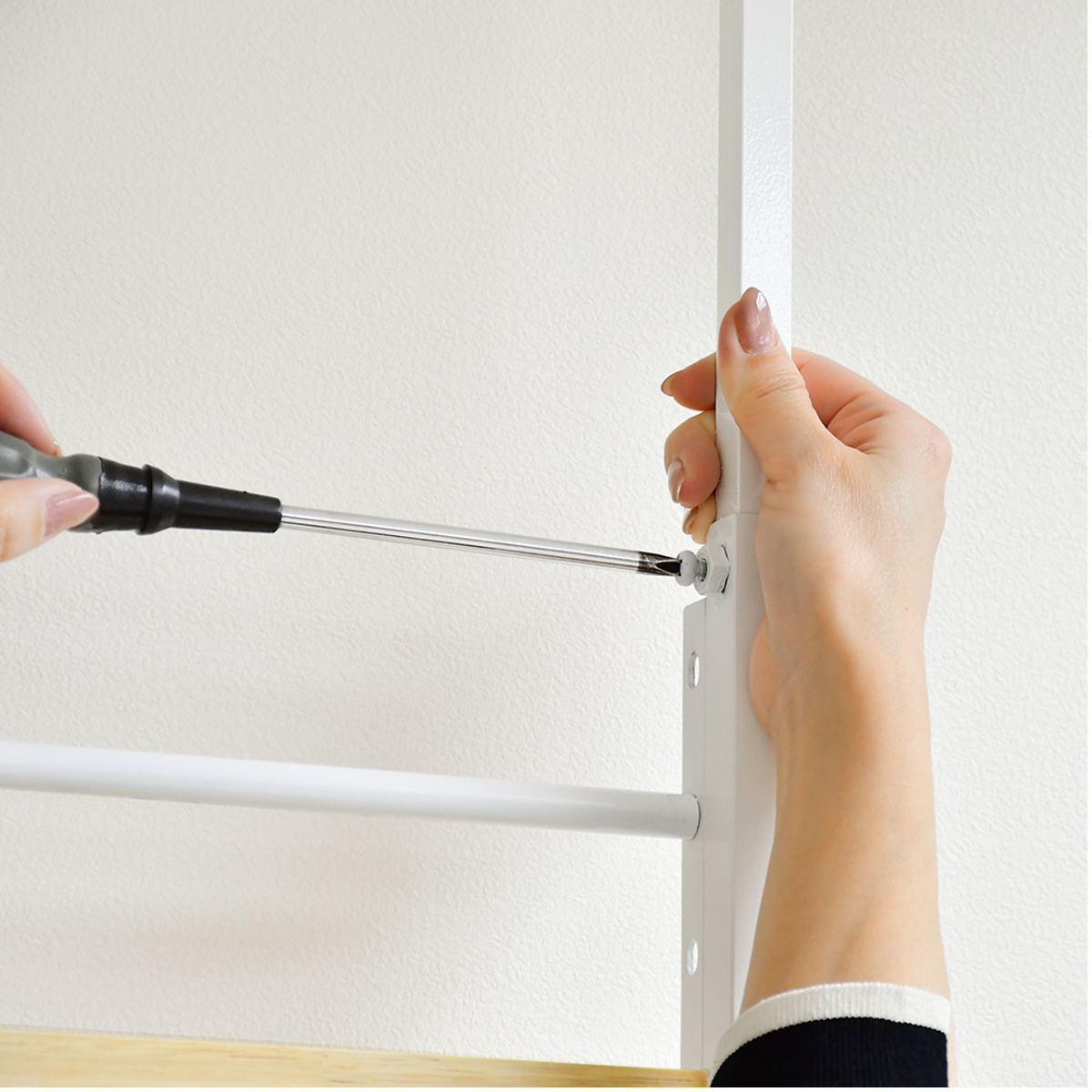 突っ張りラック 幅40cm オープンラック 5段 ウォールラック スリム 壁面収納 ( ラック 壁面 収納 奥行12.5cm 突っ張りオープンラック 小物収納 すき間 壁面ラック 収納ラック つっぱり 可動棚 ディスプレイ 省スペース ) 【ホワイト】 ホワイト