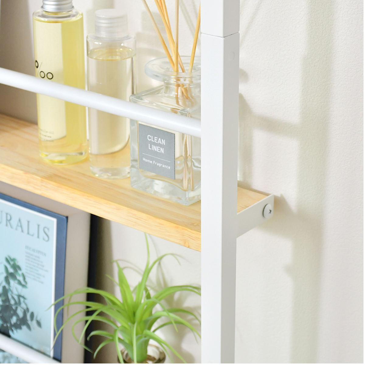 突っ張りラック 幅70cm オープンラック 5段 ウォールラック スリム 壁面収納 ( ラック 壁面 収納 奥行12.5cm 突っ張りオープンラック 小物収納 すき間 壁面ラック 収納ラック つっぱり 可動棚 ディスプレイ 省スペース ) 【ホワイト】 ホワイト