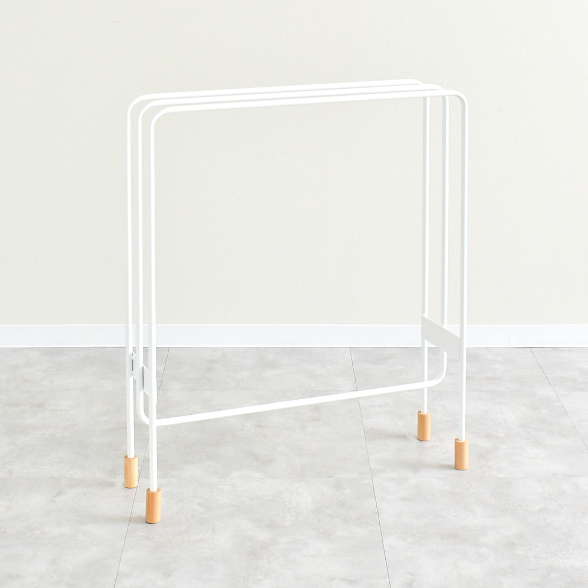 物干し タオルスタンド バスタオルハンガー 3連タイプ ミヤケデザイン ( バスタオルスタンド ランドリースタンド タオルハンガー バスタオル 3枚 タオル干し スタンド タオル掛け バスタオル干し スリム 置き型 脱衣所 洗面所 )