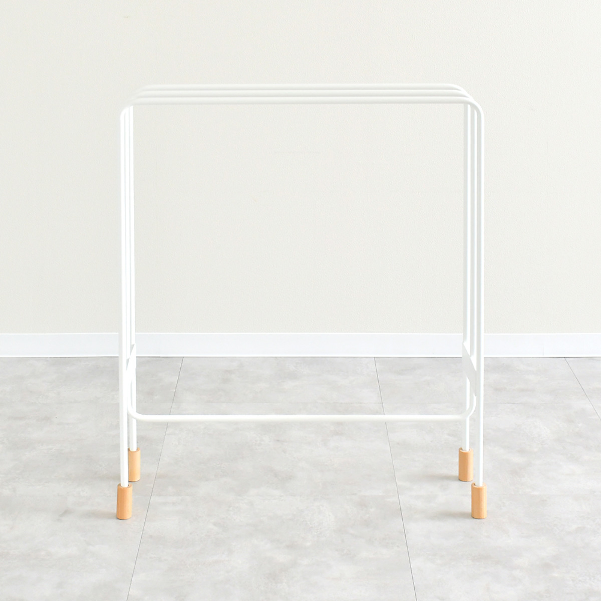 物干し タオルスタンド バスタオルハンガー 3連タイプ ミヤケデザイン ( バスタオルスタンド ランドリースタンド タオルハンガー バスタオル 3枚 タオル干し スタンド タオル掛け バスタオル干し スリム 置き型 脱衣所 洗面所 )