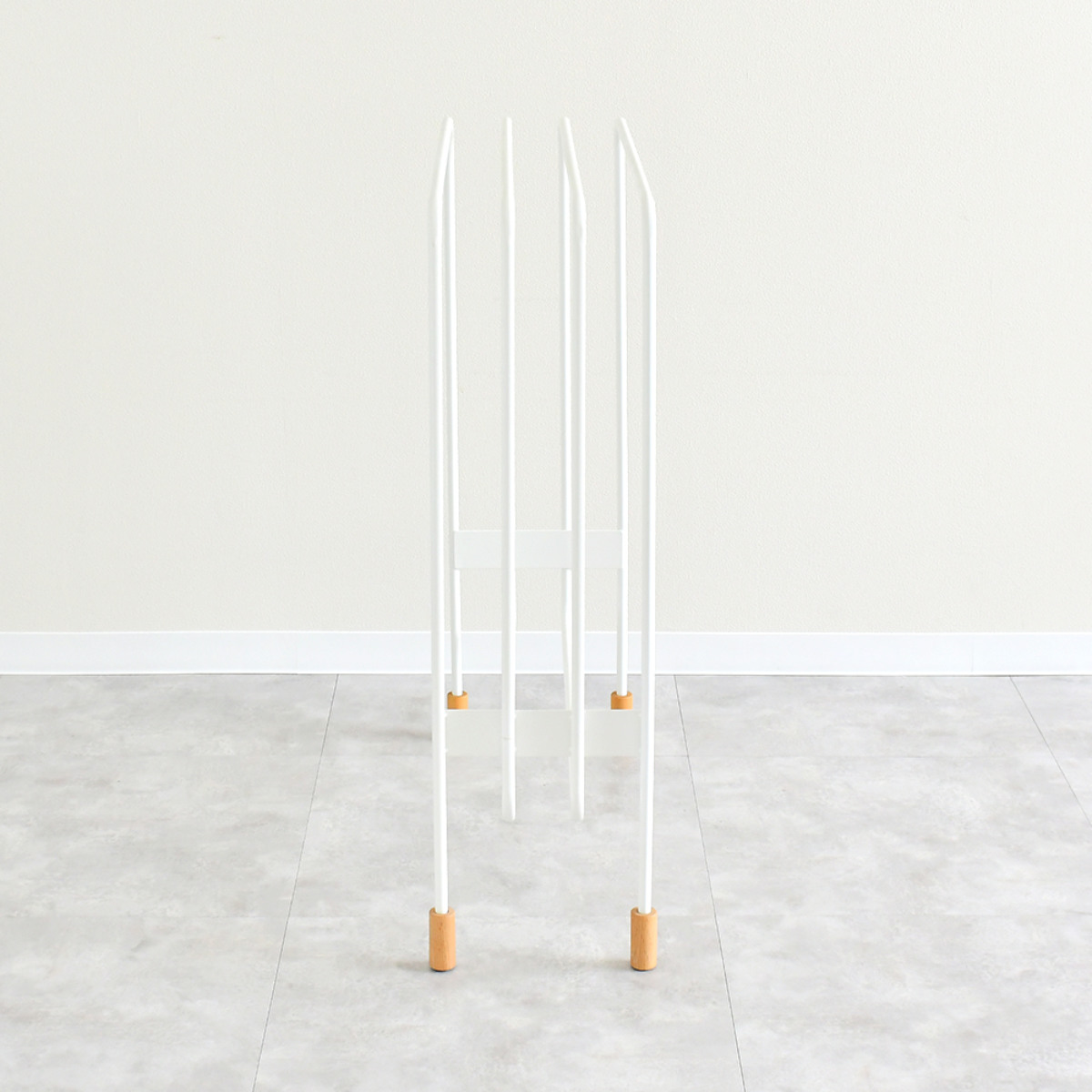 物干し タオルスタンド バスタオルハンガー 4連タイプ ミヤケデザイン ( バスタオルスタンド ランドリースタンド タオルハンガー バスタオル 4枚 タオル干し スタンド タオル掛け バスタオル干し スリム 置き型 脱衣所 洗面所 )