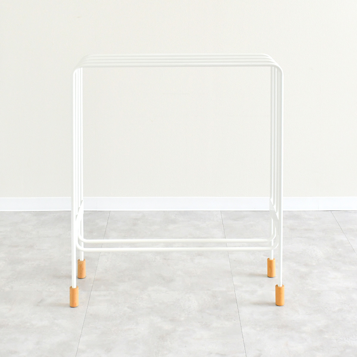 物干し タオルスタンド バスタオルハンガー 4連タイプ ミヤケデザイン ( バスタオルスタンド ランドリースタンド タオルハンガー バスタオル 4枚 タオル干し スタンド タオル掛け バスタオル干し スリム 置き型 脱衣所 洗面所 )