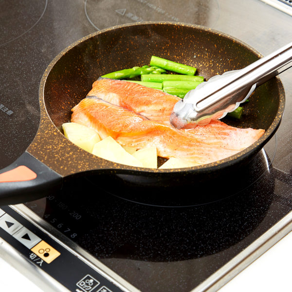 フライパン 20cm IH対応 ゴールドマーブル ( ガス火対応 浅型フライパン 炒め鍋 20センチ いため鍋 アルミフライパン フッ素樹脂 調理器具 オール熱源対応 )