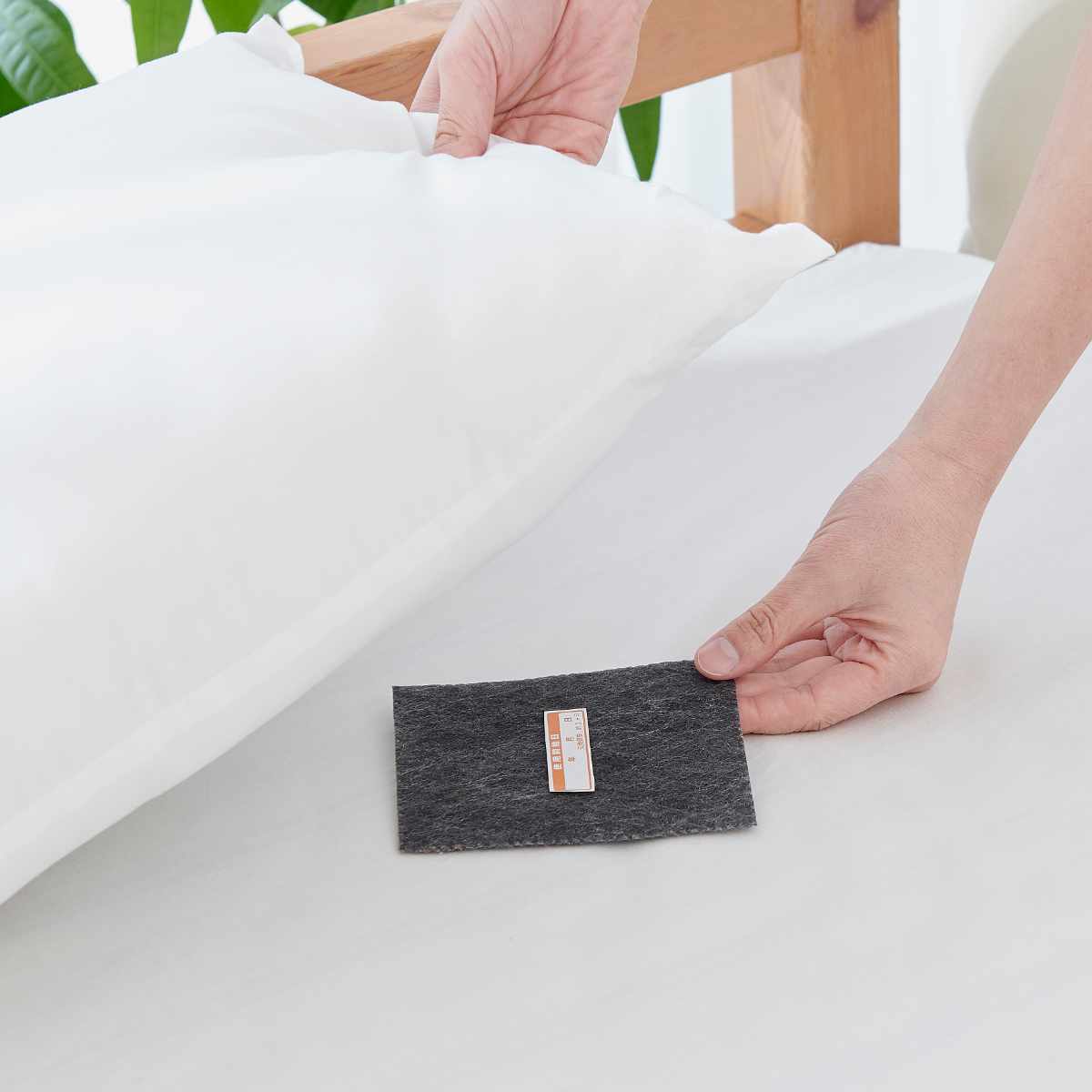 ダニ対策 薄型シート ダニ集めてポイ 枕 クッション用 殺虫剤成分不使用 ( 寝具 布団 ダニ 対策 予防 シートタイプ 日本製 虫対策 家庭用品 日用品 )