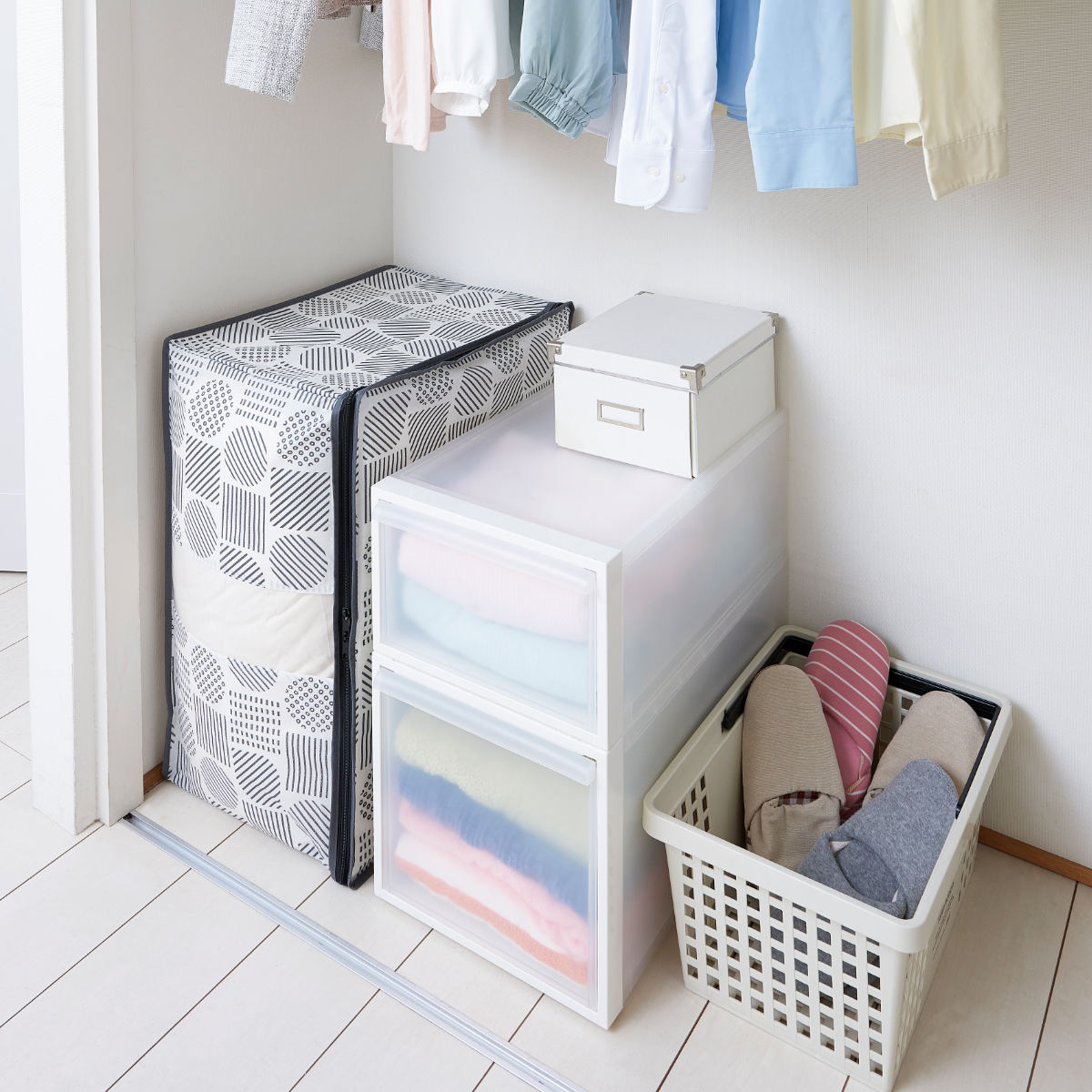 収納袋 羽毛布団収納袋 不織布 北欧柄 縦型 ダブル コンパクト ( 布団収納袋 布団収納 立てられる クローゼット収納 ふとん収納袋 袋 隙間収納 布団収納ケース 羽毛 ふとん 収納 布団袋 ふとん収納 押入れ収納 )