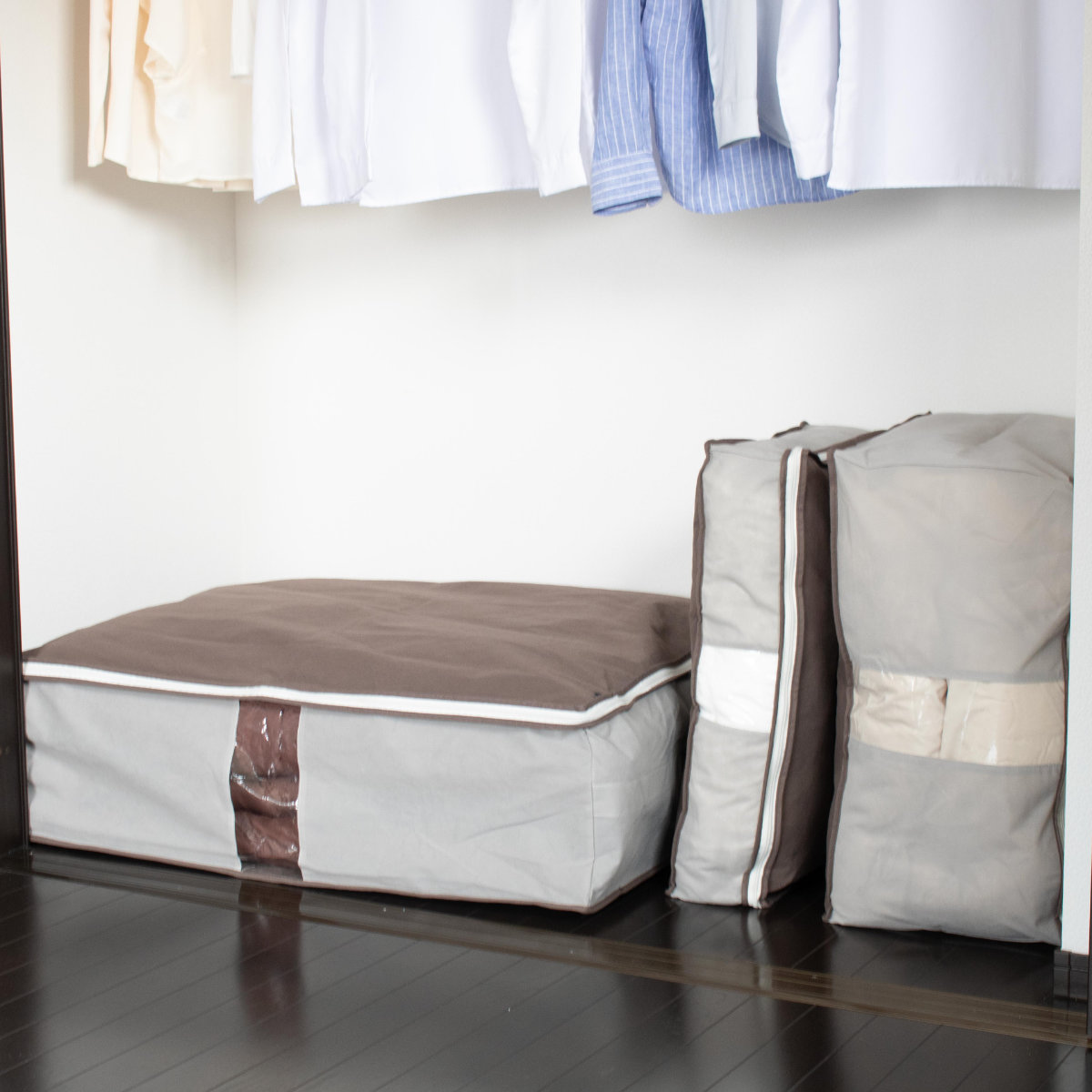 収納袋 Snimu クローゼット 収納ケース 布団一式 ( 一組 シングル 羽毛布団 掛け布団 敷き布団 布団 収袋 隙間収納 コンパクト すき間 隙間 布団収納ケース 羽毛 ふとん 布団袋 ふとん収納 シングル用 消臭 ニオイ 汗 加工 )