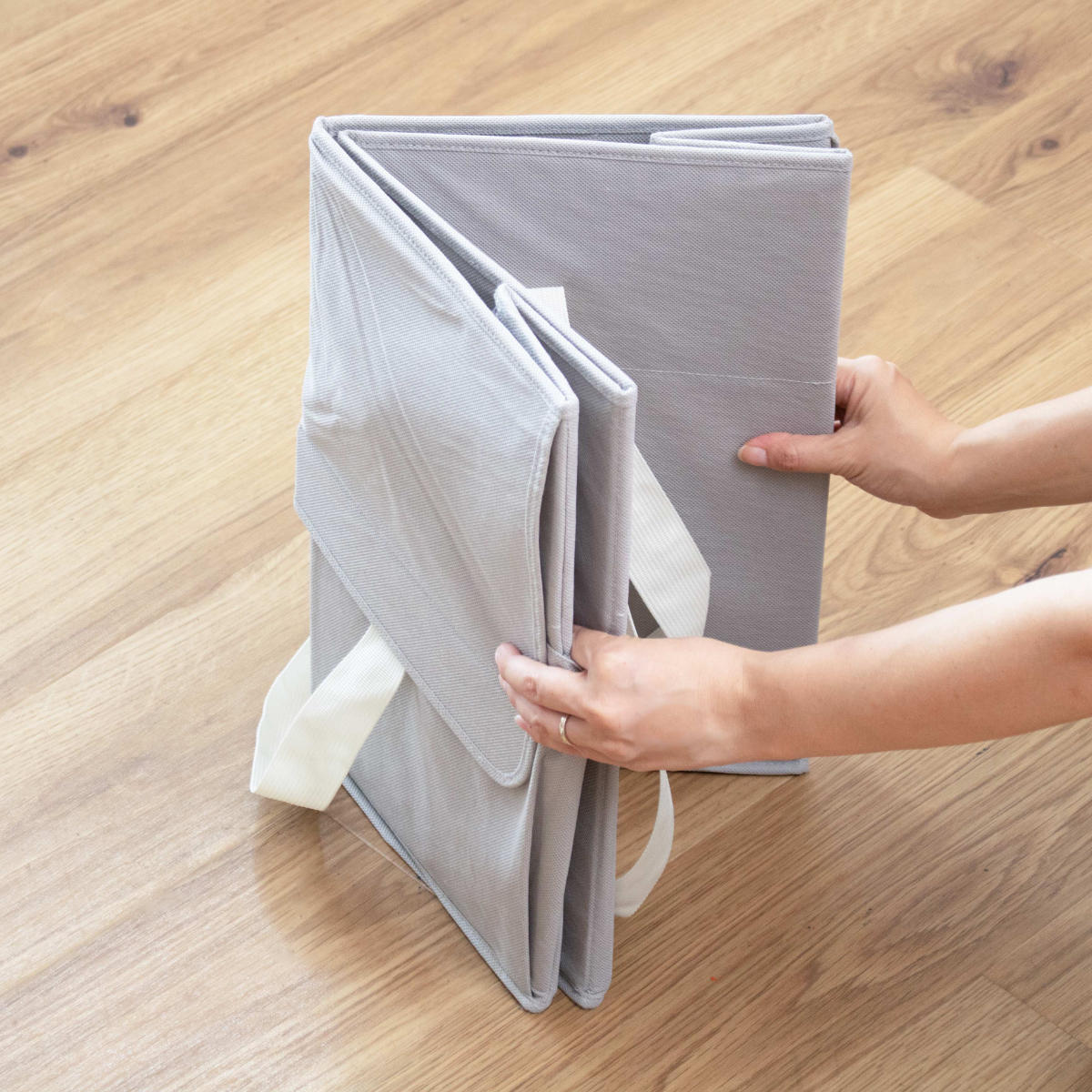 収納ボックス Snimu ハンガー収納 洗濯用品 洗濯用具収納 ( ハンガー入れ スリム 洗濯用具 持ち運び 洗濯ハンガー 収納 ピンチ ハンガー 洗濯ばさみ 隙間収納 フタ付き 洗濯 ランドリー 角ハンガー )