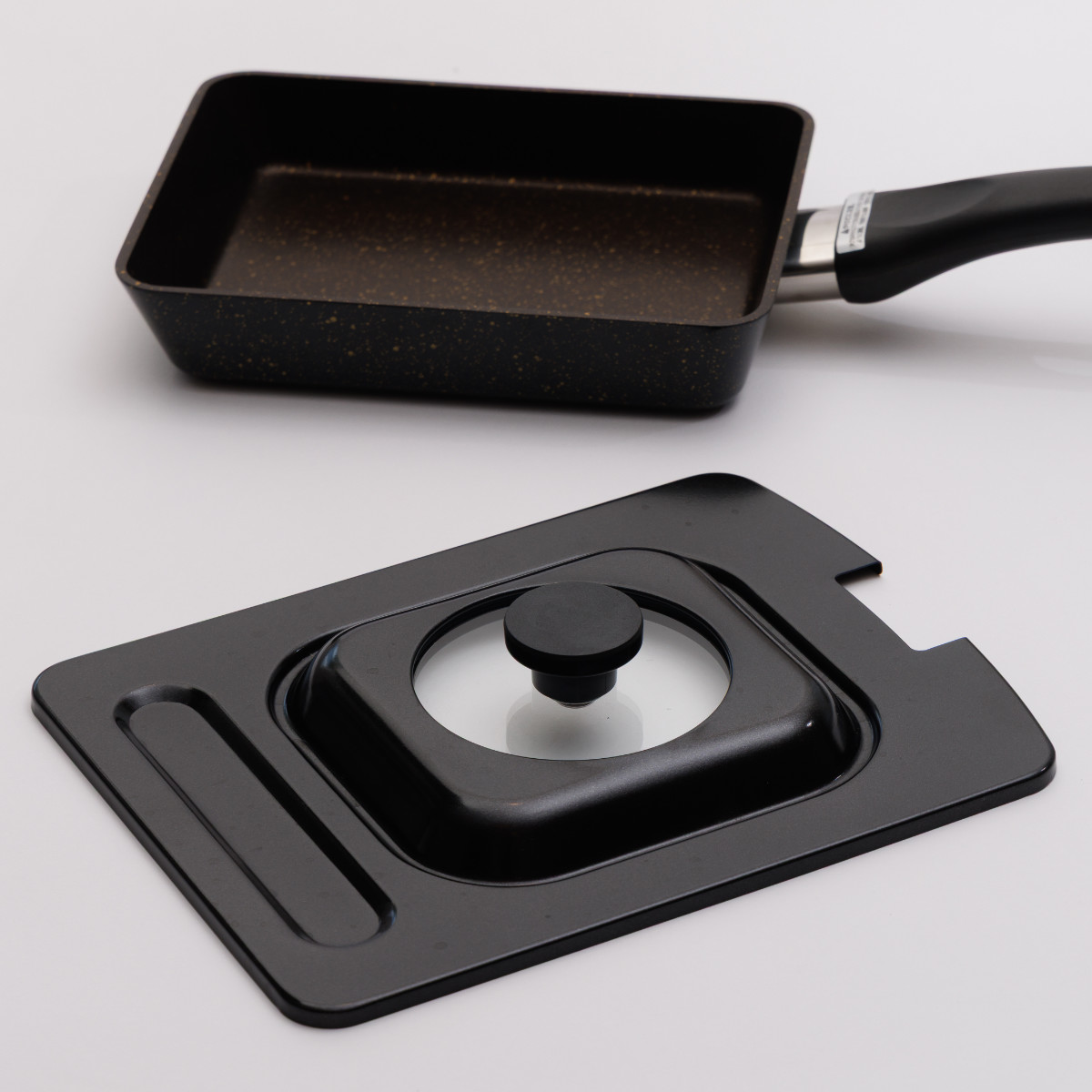 卵焼き器用蓋 13×17cm~ 15.5×19cm用 玉子焼きカバー ガラス窓 ( 卵焼き器 ふた 蓋 フライパンカバー エッグパン専用 卵焼き器用 玉子焼き器用 エッグパン用 角型 長方形 フライパン蓋 フタ キッチン用品 )