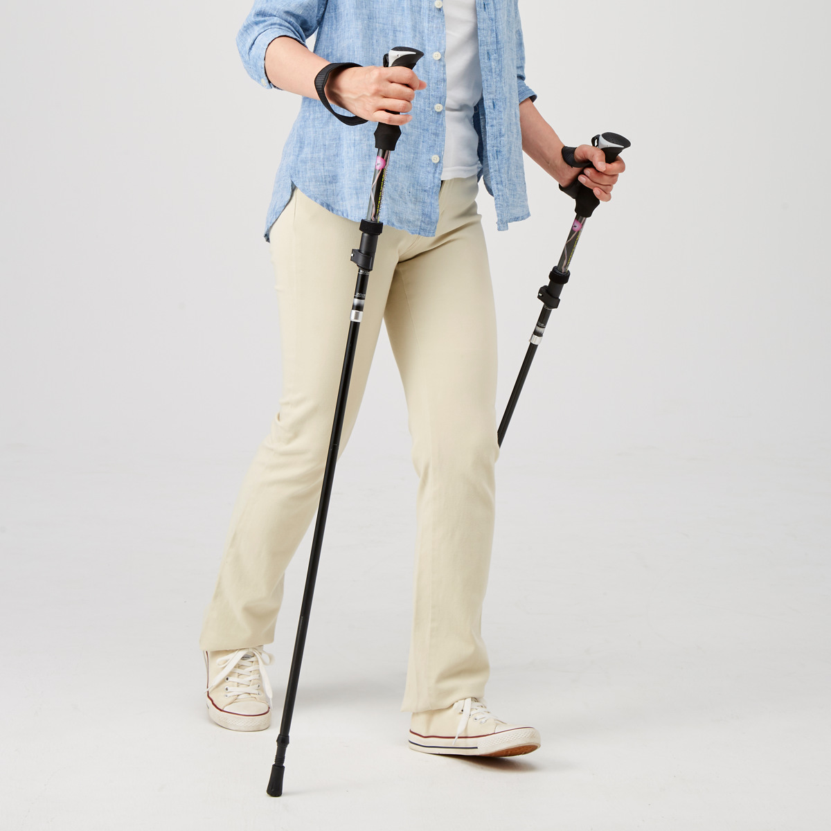 ウォーキングポール 折りたたみ コンパクト （ ステッキ 杖 つえ 2本セット 軽量 伸縮式 長さ調節 アルミ製 アウトドア 歩行補助 トレッキングポール ウォーキング 山登り 登山 ハイキング トレッキング 持ち運び ）