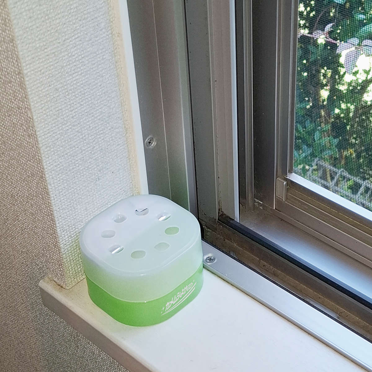 カメムシ対策 ゲル 置くだけ 虫よけ カメムシ ( 忌避剤 害虫対策 芳香剤 キッチン シンク下 日本製 コバエ対策 夏 虫対策 家庭用 日用品 )