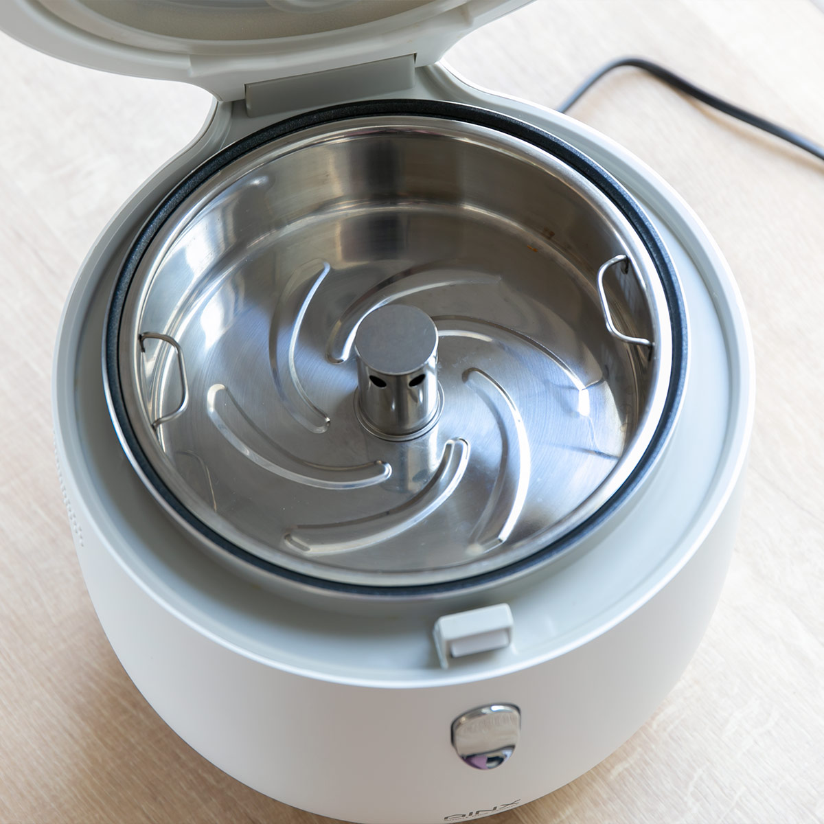 Smart Rice Cooker 炊飯器 4合 ホワイト AX-RC3W(1台