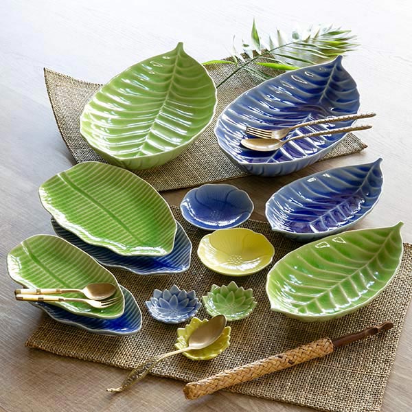 プレート S 16cm バナナリーフ 食器 陶器 同色3枚セット グリーン ( 皿 中皿 電子レンジ対応 お皿 平皿 バナナ 葉っぱ 取り分け皿 瀬戸焼 日本製 おしゃれ ) 【ブルー】 ブルー