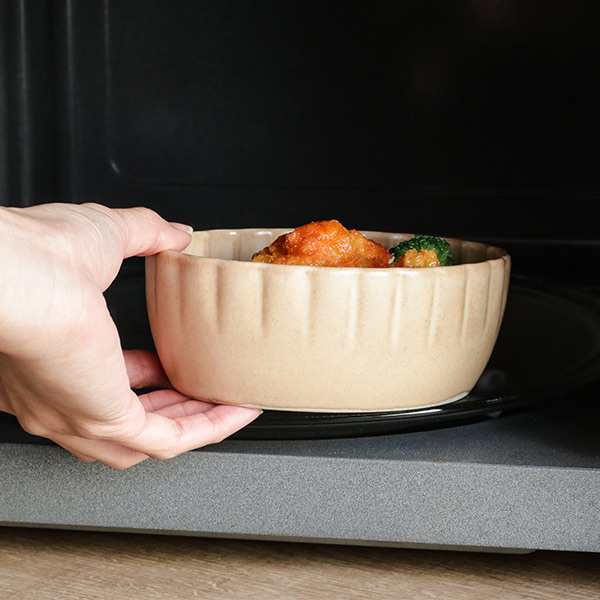 ボウル 14cm 輪花皿 花皿 花シリーズ 洋食器 陶器 日本製 ( 食洗機対応 電子レンジ対応 中鉢 サラダボウル 丸 輪花 花型 深皿 煮物鉢 デザートボウル 取り皿 副菜 おしゃれ かわいい 花びら 和モダン ) 【こむぎ】 こむぎ