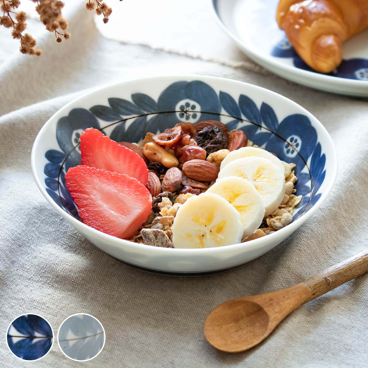 ボウル 15cm ブロッサム 磁器 美濃焼 ( 食洗機対応 電子レンジ対応 日本製 皿 深皿 盛り皿 食器 お皿 中皿 中鉢 平鉢 手描き風 花 汁もの 煮物 サラダ おしゃれ 単品 ) 【ネイビー】