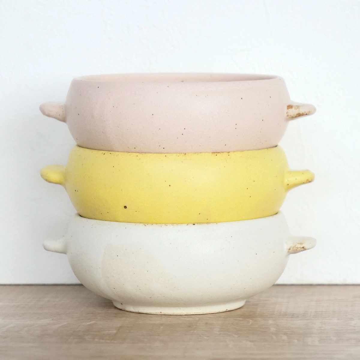 グラタン皿 一人用 11cm オーブンボウル 陶器 美濃焼 ( 食洗機対応 電子レンジ対応 オーブン対応 耐熱食器 耐熱皿 円形 丸型 耳付き グラタン ドリア パイシチュー オーブン料理 スープ ポトフ ) 【ホワイト】 ホワイト