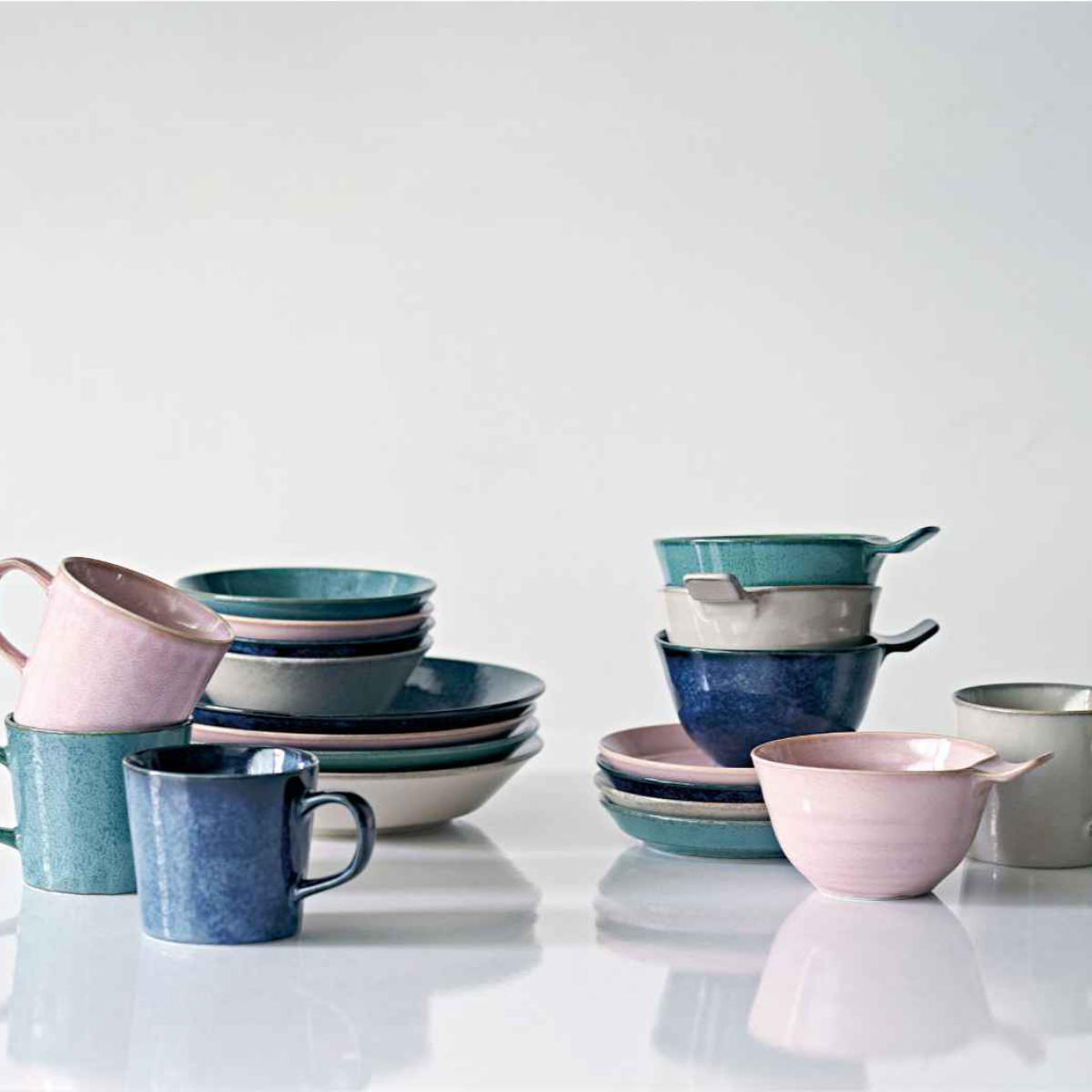 プレート ナチュラルカラー ペアセット 4点セット ( スプーン付き 美濃焼 電子レンジ対応 食洗機対応 日本製 磁器 深型 皿 お皿 食器 2人用 カレー皿 パスタ皿 おしゃれ ナチュラル 北欧風 和モダン )