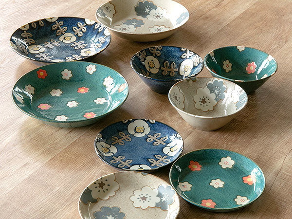 プレート ノルディックフラワー パスタ皿 3枚入 ( 食洗機対応 電子レンジ対応 美濃焼 磁器 日本製 深皿 皿 お皿 食器 パスタ カレー 北欧 花柄 洋食器 モダン おしゃれ )