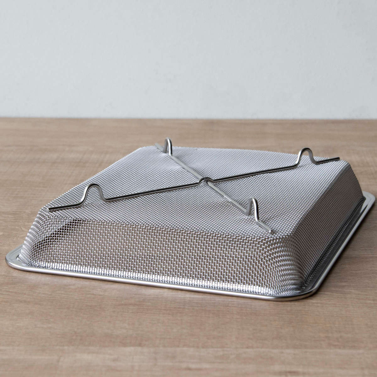 工房アイザワ ザル 角ザル 足付 21枚取 ( キッチン ざる 角ざる 足付き 料理 調理 水切り 18-8ステンレス 湯切り 下ごしらえ ステンレスザル 角型ザル 長方形 使いやすい 丈夫 アイザワ )