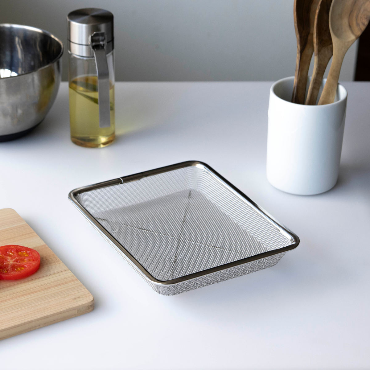 工房アイザワ ザル 角ザル 足付 21枚取 ( キッチン ざる 角ざる 足付き 料理 調理 水切り 18-8ステンレス 湯切り 下ごしらえ ステンレスザル 角型ザル 長方形 使いやすい 丈夫 アイザワ )