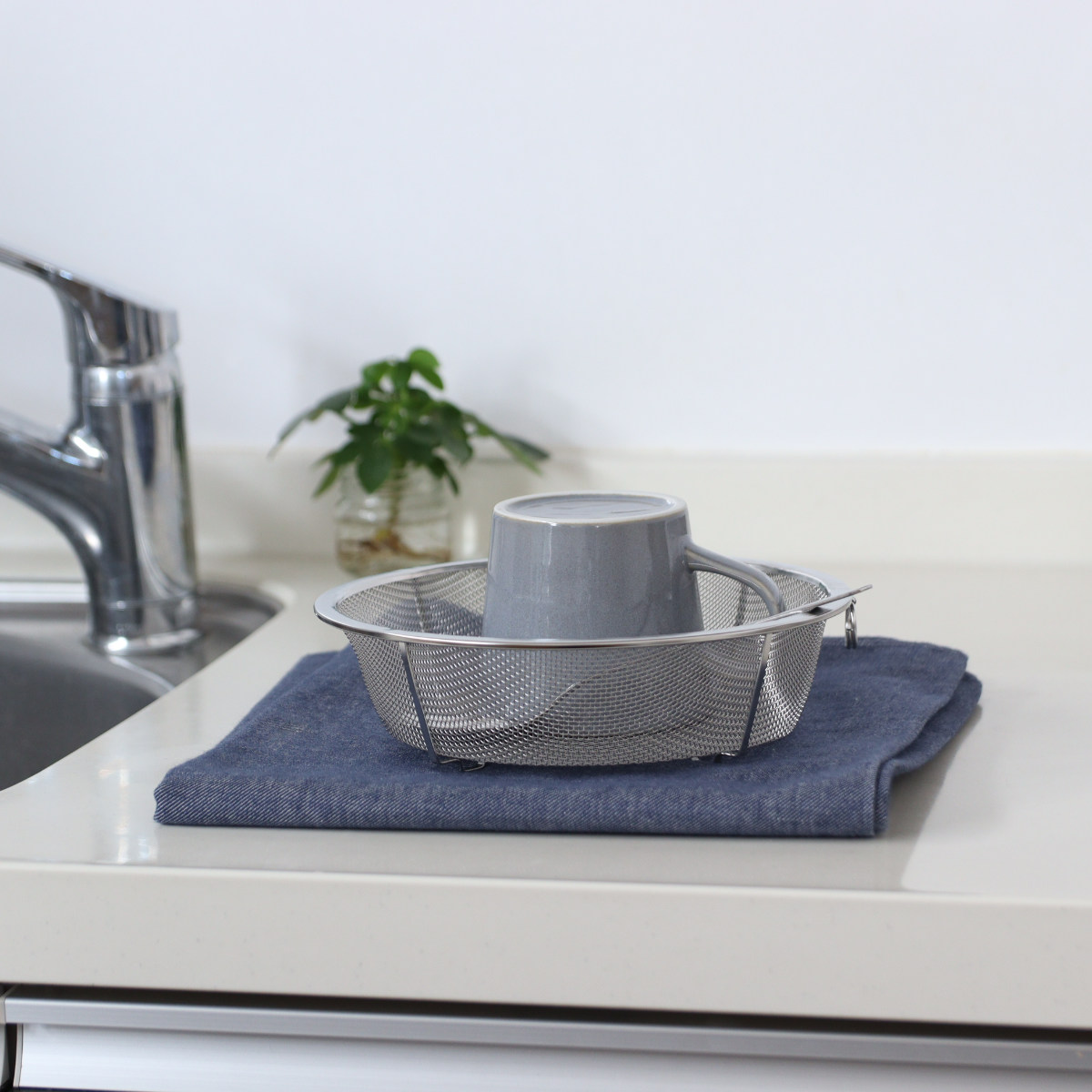 工房アイザワ 盆ザル 20cm リング付き ボンザル 深型 ( キッチン ざる 足付き 食洗機対応 料理 調理 水切り ステンレス 湯切り 下ごしらえ 油切り 網 トレー ステンレスザル 円形ザル 使いやすい 丈夫 アイザワ キッチンツール )