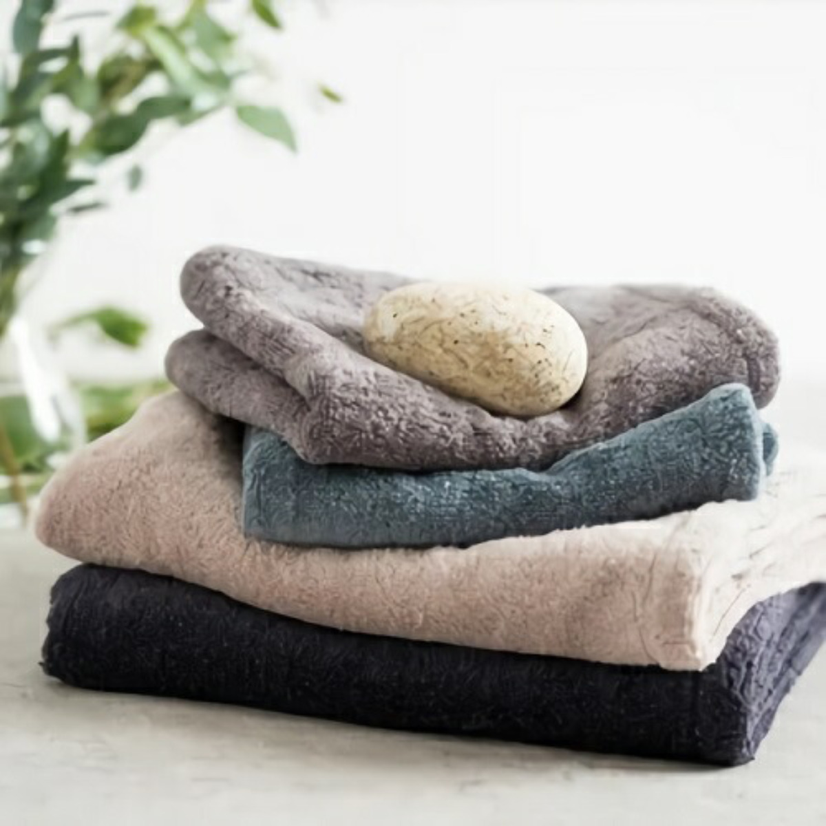 バスタオル 圧縮タオル リル ( タオル 圧縮 防災 アウトドア 湯上りタオル 綿100% 無地 デイリータオル 浴用タオル 防災グッズ 持ち運び 旅行 日常使い 新生活 おしゃれ ギフト ) 【ピンク】 ピンク