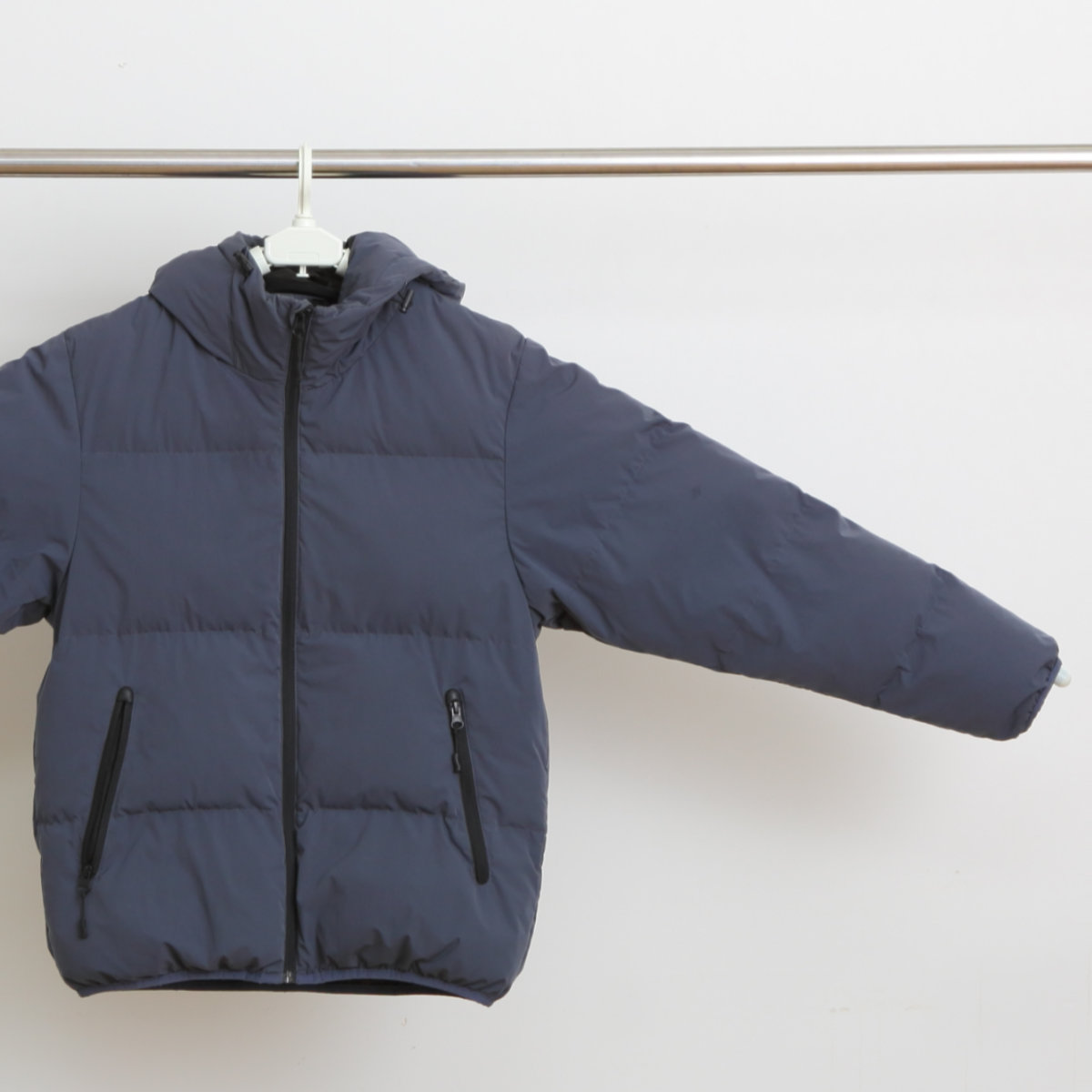 ハンガー 同色5本セット シワーレスハンガー ( シワーレス 洗濯ハンガー 5本 伸縮 乾きやすい 洗濯物干し 洗濯 物干し 折りたたみ コンパクト 物干しハンガー 伸縮ハンガー 伸びる シワになりにくい 下折れ式 衣類 トレーナー ) 【ブルー】 ブルー