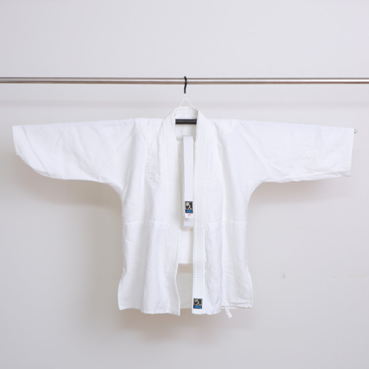 ハンガー 3本セット 武道着ハンガー ( 道着ハンガー 3本 洗濯ハンガー 武道着 道着 洗濯物干し 洗濯 物干し 着物 和装 コンパクト 物干しハンガー 伸縮ハンガー 伸びる シワになりにくい 剣道 柔道 空手 洗濯用品 )