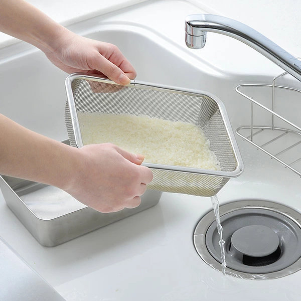 ザル バット セット 蓋付き深型ステンレスバット・角型ザルセット ステンレス製 ( 角バット 角ザル 深型バット ステンレスバット ステンレスザル ざる 角ざる 深型ザル コランダー )