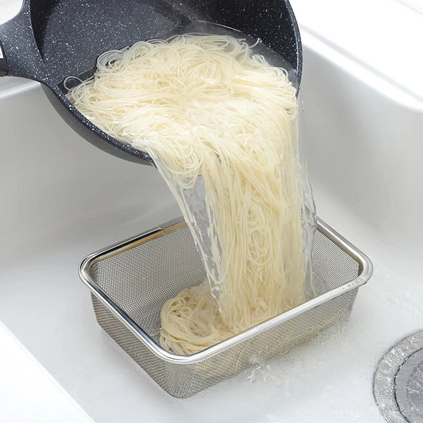 ザル バット セット 蓋付き深型ステンレスバット・角型ザルセット ステンレス製 ( 角バット 角ザル 深型バット ステンレスバット ステンレスザル ざる 角ざる 深型ザル コランダー )