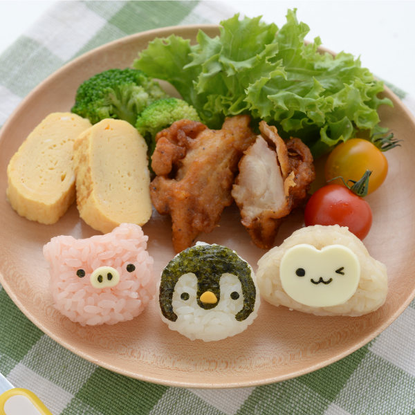 おにぎり型 お弁当グッズ 海苔カッター パンダのこむすび動物園 ( おむすび型 動物 どうぶつ アニマル 押し型 ひと口サイズ デコ弁 時短料理 海苔パンチ 海苔型 海苔パーツ ちいさいお握り 一口サイズ 簡単 )