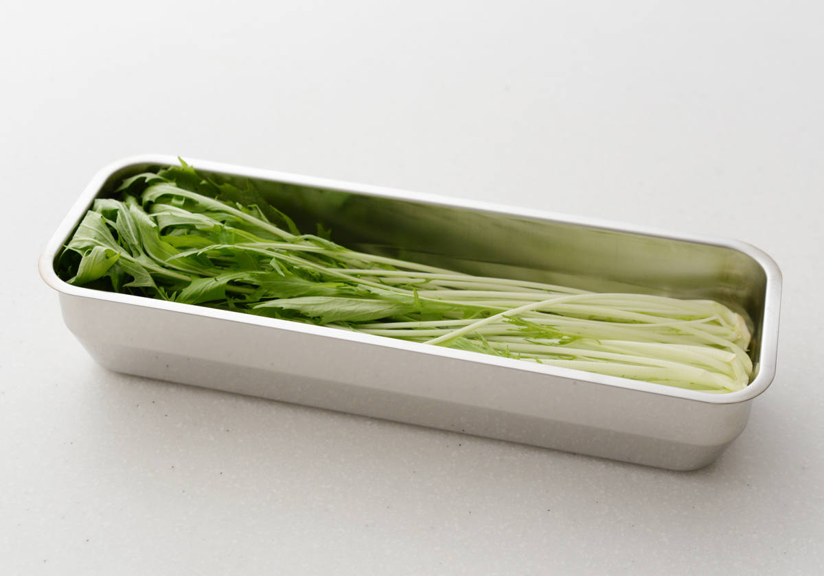 お料理はかどる蓋付き角バット 1/2スリムサイズ 角型 ステンレス 日本製 ( キッチン バット 蓋 セット 料理 調理 ケース 容器 18-8ステンレス 角バット ステンレスバット 深型 フタ付き 使いやすい 丈夫 )