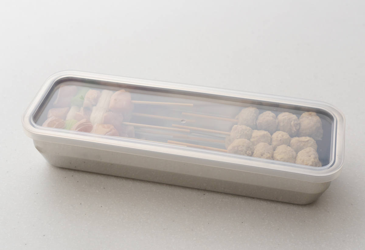 お料理はかどる蓋付き角バット 1/2スリムサイズ 角型 ステンレス 日本製 ( キッチン バット 蓋 セット 料理 調理 ケース 容器 18-8ステンレス 角バット ステンレスバット 深型 フタ付き 使いやすい 丈夫 )