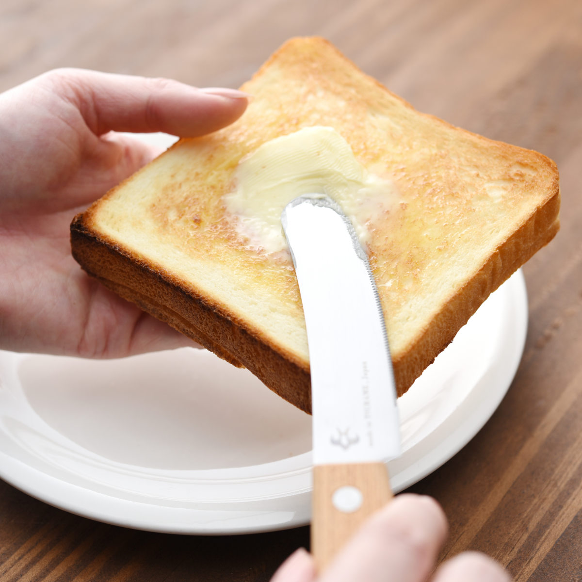 バターナイフ つばめのマルチバターナイフ 日本製 ( テーブルナイフ 卓上ナイフ スプレッドナイフ バター ナイフ パン ブレッド ジャム マルチナイフ 朝食 トースト 木柄 )