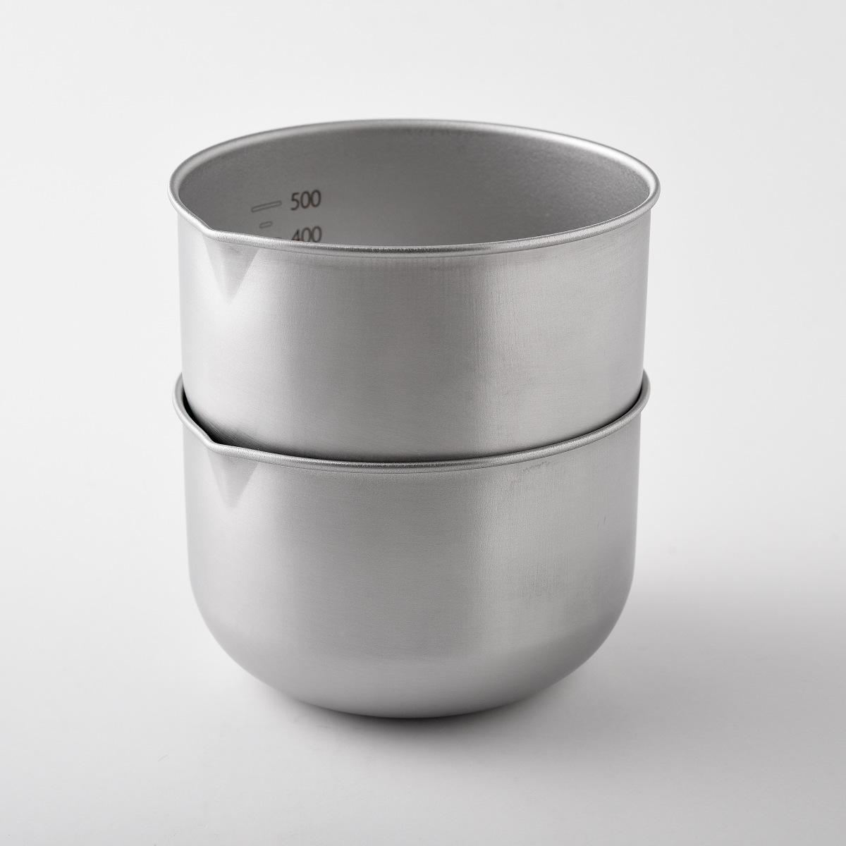 ボウル 11cm ステンレスボウル 逸品物創 ステンレス製 深めの仕込みボウル 日本製 ( 調理用ボウル ボール 深型ボウル 小さめ 11センチ 下ごしらえ 調理用品 製菓道具 注ぎ口 目盛り付き コンパクト )