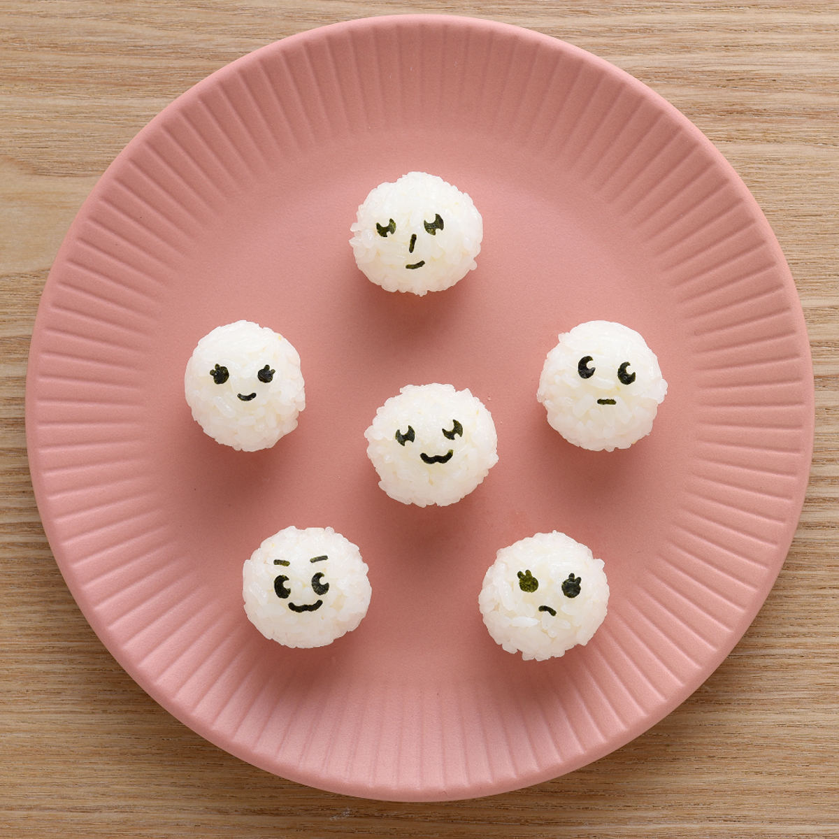 のりパンチ にこにこパンチmini×2キュート ( キャラ弁 お弁当グッズ デコ弁 海苔パーツ デコレーション のり抜き型 パンチ 顔パーツ 海苔 のり 海苔型 パーツ 簡単 表情 )