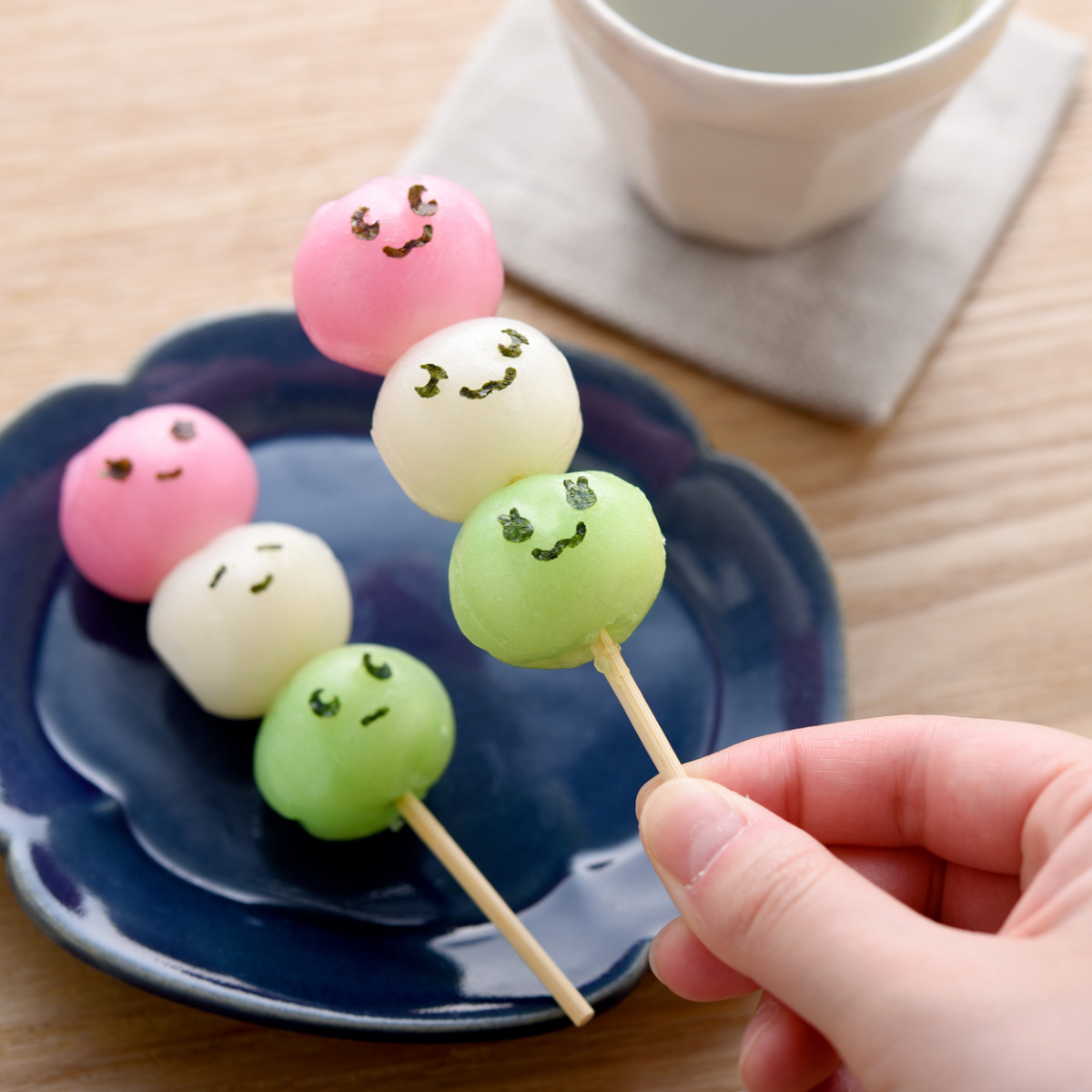 のりパンチ にこにこパンチmini×2キュート ( キャラ弁 お弁当グッズ デコ弁 海苔パーツ デコレーション のり抜き型 パンチ 顔パーツ 海苔 のり 海苔型 パーツ 簡単 表情 )