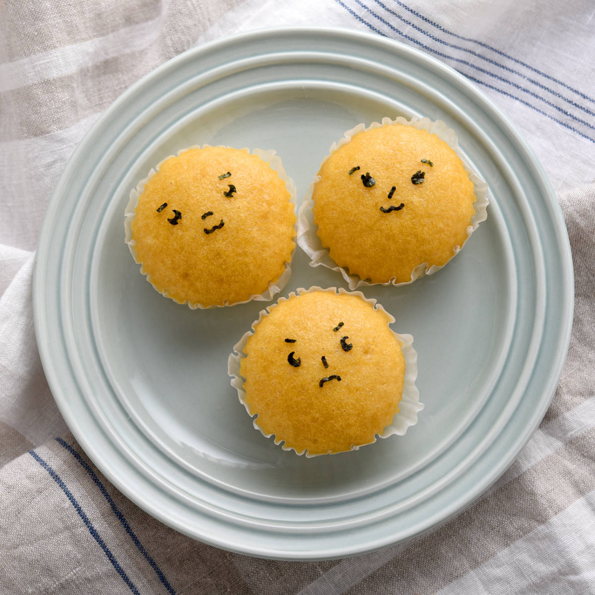 のりパンチ にこにこパンチmini×2キュート ( キャラ弁 お弁当グッズ デコ弁 海苔パーツ デコレーション のり抜き型 パンチ 顔パーツ 海苔 のり 海苔型 パーツ 簡単 表情 )