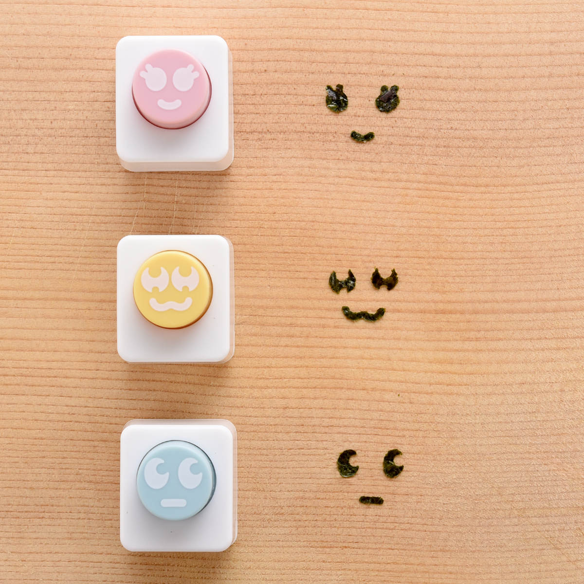 のりパンチ にこにこパンチmini×2キュート ( キャラ弁 お弁当グッズ デコ弁 海苔パーツ デコレーション のり抜き型 パンチ 顔パーツ 海苔 のり 海苔型 パーツ 簡単 表情 )