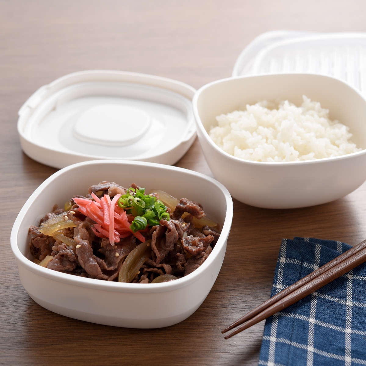 冷凍ご飯容器 お弁当がう米わん お弁当箱 790ml ( 保存容器 弁当箱 2段 電子レンジ ご飯 米 冷凍保存 食洗機対応 電子レンジ対応 日本製 おかずケース 冷凍ごはん容器 お米 ごはん 冷凍 容器 小分け 保存 炊き立てごはん 美味しい ) 【ベージュ】 ベージュ