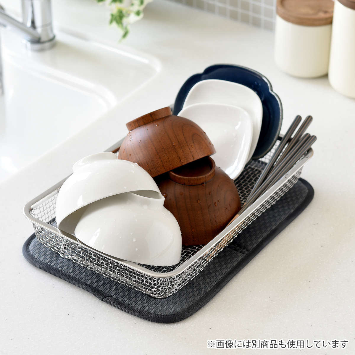 水切りかご 逸品物創 シンクを広く使える 水切りカゴ ( 水切りラック 日本製 ステンレス 水切り シンク上 食洗機対応 水切りバスケット ざる ザル コンパクト 野菜 食器 )