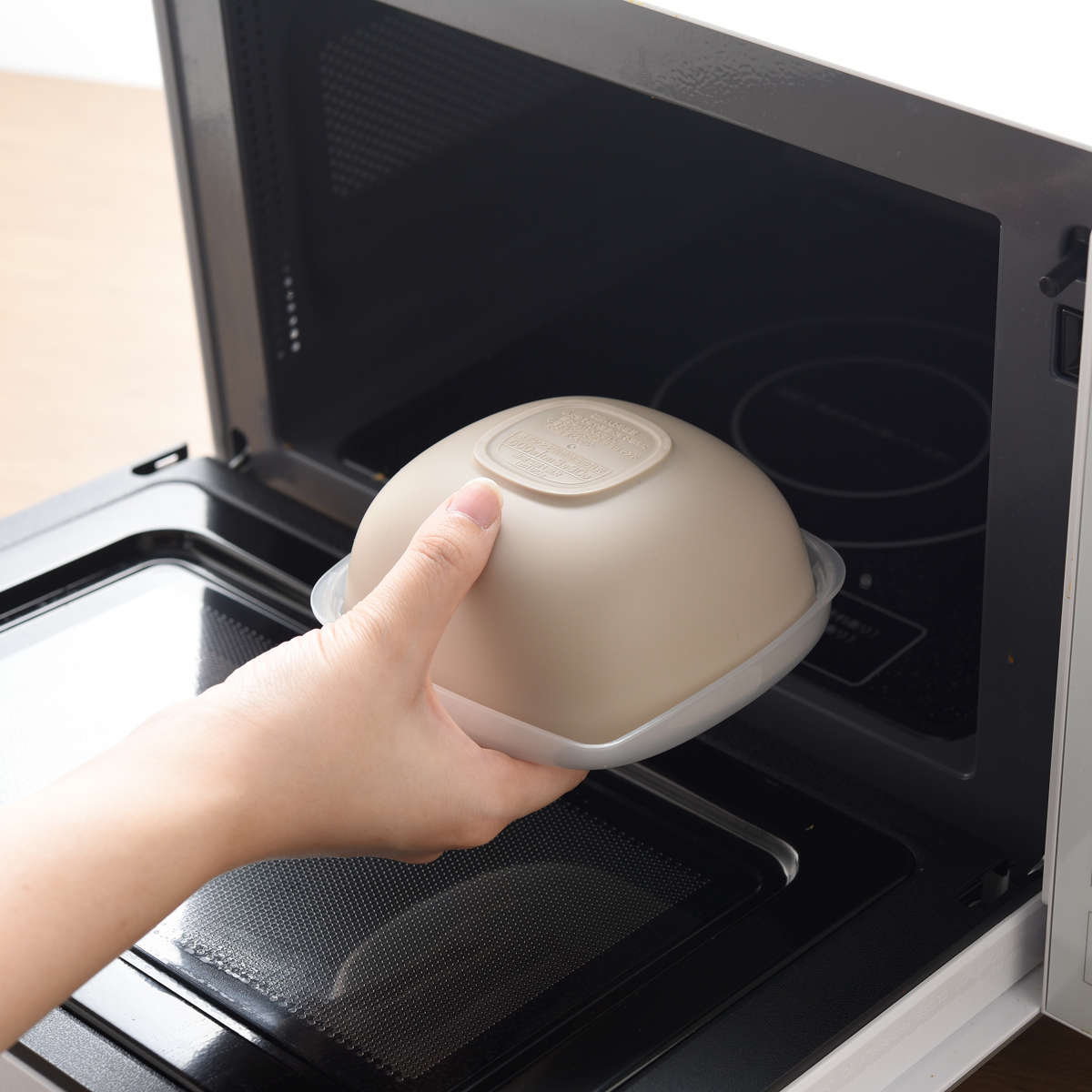 冷凍ご飯容器 ご飯がう米わん 430ml ( 保存容器 弁当箱 電子レンジ ご飯 米 冷凍保存 食洗機対応 電子レンジ対応 日本製 お茶碗 そのまま使える 冷凍ごはん容器 お米 ごはん 冷凍 容器 小分け 保存 炊き立てごはん 美味しい ) 【ベージュ】 ベージュ