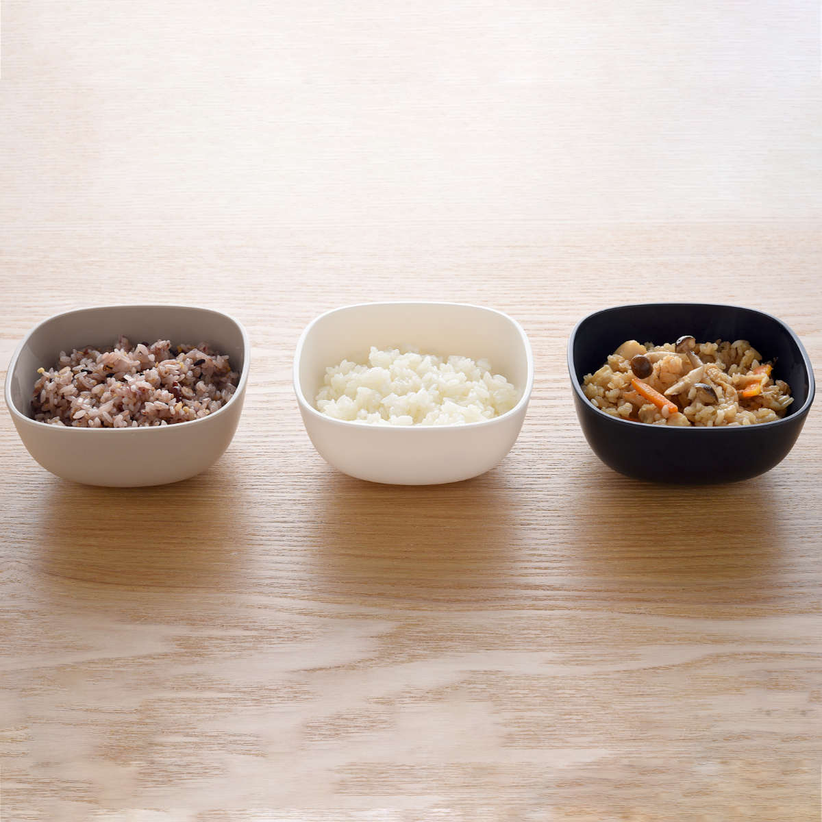 冷凍ご飯容器 ご飯がう米わん 430ml ( 保存容器 弁当箱 電子レンジ ご飯 米 冷凍保存 食洗機対応 電子レンジ対応 日本製 お茶碗 そのまま使える 冷凍ごはん容器 お米 ごはん 冷凍 容器 小分け 保存 炊き立てごはん 美味しい ) 【ベージュ】 ベージュ