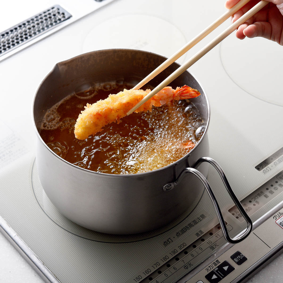 マルチポット 18cm IH対応 ステンレス製 逸品物創 ( ガス火対応 片手鍋 天ぷら鍋 片口鍋 ガラス蓋 ソースパン オール熱源対応 燕三条 2.9L 18センチ ステンレス鍋 片手なべ ケトル 揚げ鍋 万能 マルチ )