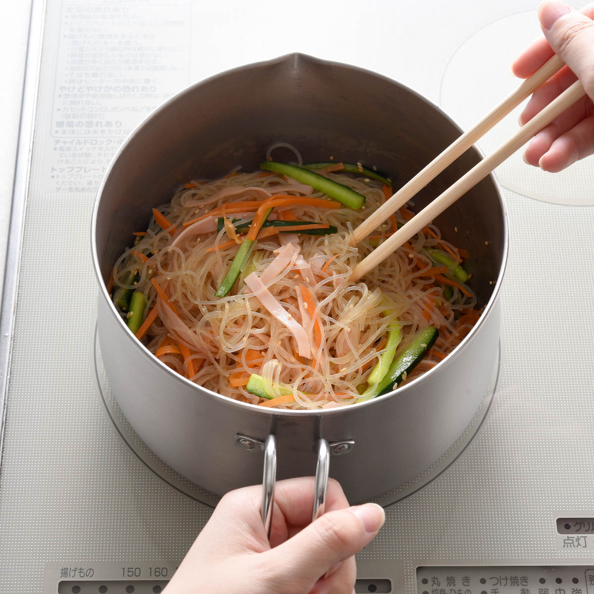 マルチポット 18cm IH対応 ステンレス製 逸品物創 ( ガス火対応 片手鍋 天ぷら鍋 片口鍋 ガラス蓋 ソースパン オール熱源対応 燕三条 2.9L 18センチ ステンレス鍋 片手なべ ケトル 揚げ鍋 万能 マルチ )