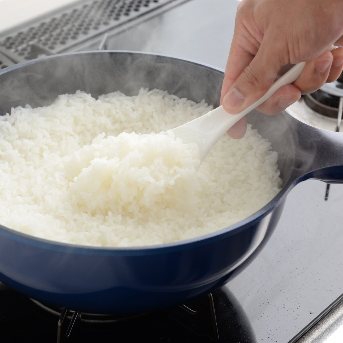 フライパン 24cm 深型 ガス火専用 ベルフィーナライト プレミアム 軽量 ( ガス火対応 炒め鍋 深型フライパン コーティング 軽い ふっ素加工 アルミフライパン 24センチ 片手鍋 いため鍋 アルミ製 エンボス加工 こびりつきにくい )