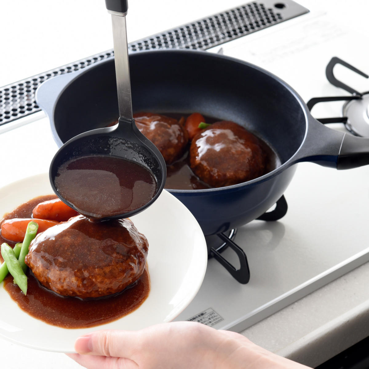 フライパン 24cm 深型 ガス火専用 ベルフィーナライト プレミアム 軽量 ( ガス火対応 炒め鍋 深型フライパン コーティング 軽い ふっ素加工 アルミフライパン 24センチ 片手鍋 いため鍋 アルミ製 エンボス加工 こびりつきにくい )