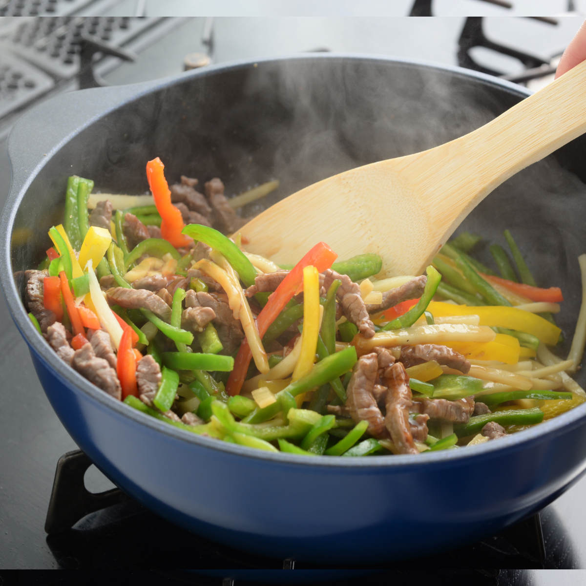 フライパン 24cm 深型 ガス火専用 ベルフィーナライト プレミアム 軽量 ( ガス火対応 炒め鍋 深型フライパン コーティング 軽い ふっ素加工 アルミフライパン 24センチ 片手鍋 いため鍋 アルミ製 エンボス加工 こびりつきにくい )