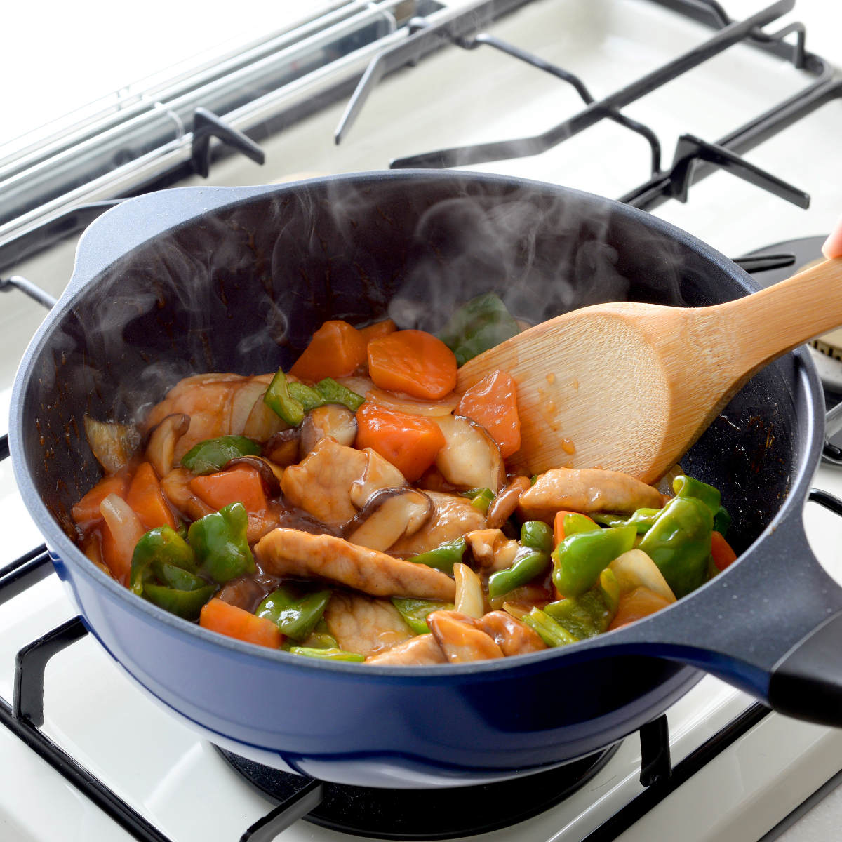 フライパン 24cm 深型 ガス火専用 ベルフィーナライト プレミアム 軽量 ( ガス火対応 炒め鍋 深型フライパン コーティング 軽い ふっ素加工 アルミフライパン 24センチ 片手鍋 いため鍋 アルミ製 エンボス加工 こびりつきにくい )