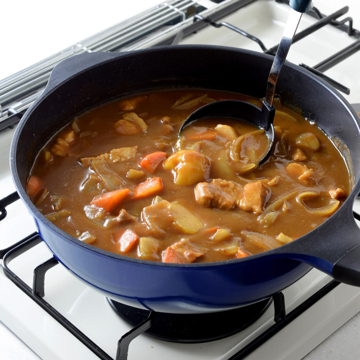 フライパン 28cm 深型 ガス火専用 ベルフィーナライト プレミアム 軽量 ( ガス火対応 炒め鍋 深型フライパン コーティング 軽い ふっ素加工 アルミフライパン 28センチ 片手鍋 いため鍋 アルミ製 エンボス加工 こびりつきにくい )