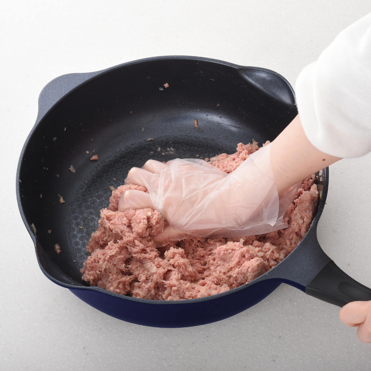 フライパン 28cm ガス火専用 ベルフィーナライト プレミアム マルチパン 軽量 ( ガス火対応 炒め鍋 深型フライパン コーティング 軽い ふっ素加工 アルミフライパン 28センチ いため鍋 アルミ製 エンボス加工 こびりつきにくい )